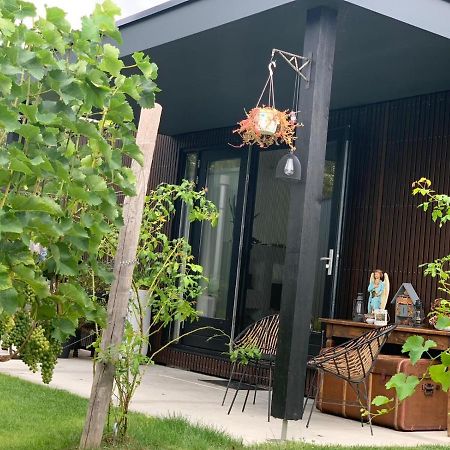 Villa Life Contains Beautiful Things à Almere Extérieur photo
